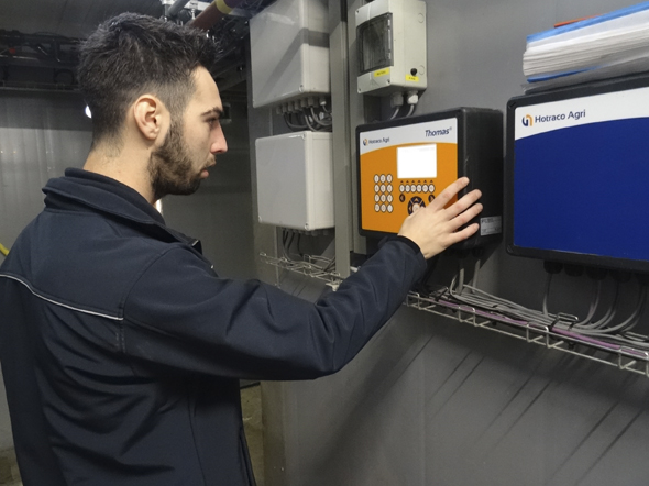 Thomas® SmartFlow regulates an optimal climate for fattening pigs